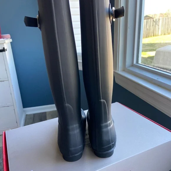 SOLD - NIB Hunter Tall Rain-boots- Black Women’s Size 7 - Picture 7 of 12